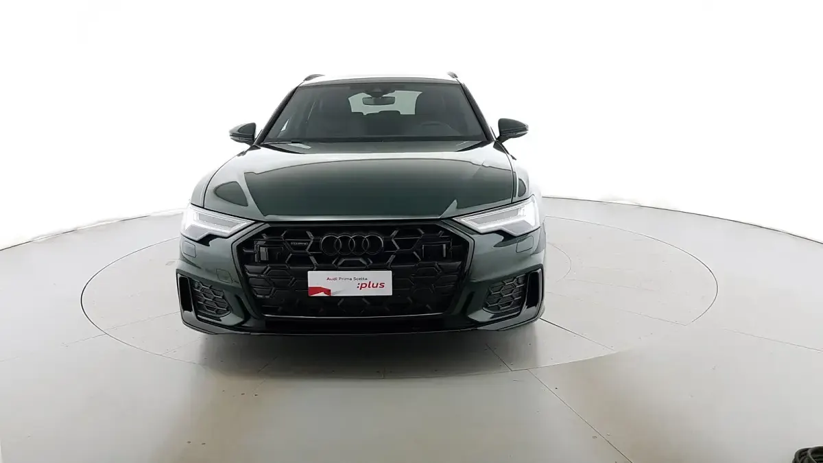 Nuova Audi A6 S-Line 204 CV (150 kW) 2025 Verniciature personalizzate audi exclusive Station wagon