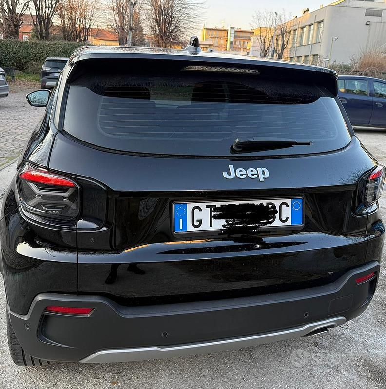 Usata Jeep Avenger Altitude 101 CV (74 kW) 2024 Nero SUV
