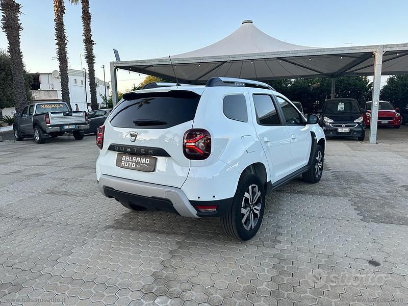 Usata Dacia Duster Prestige 101 CV (74 kW) 2021 Bianco SUV