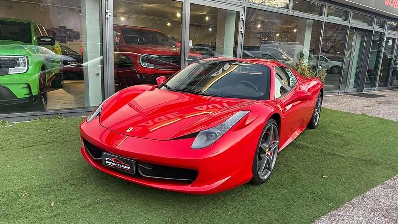 Usata Ferrari 458 570 CV (419 kW) 2012 Rosso Cabrio