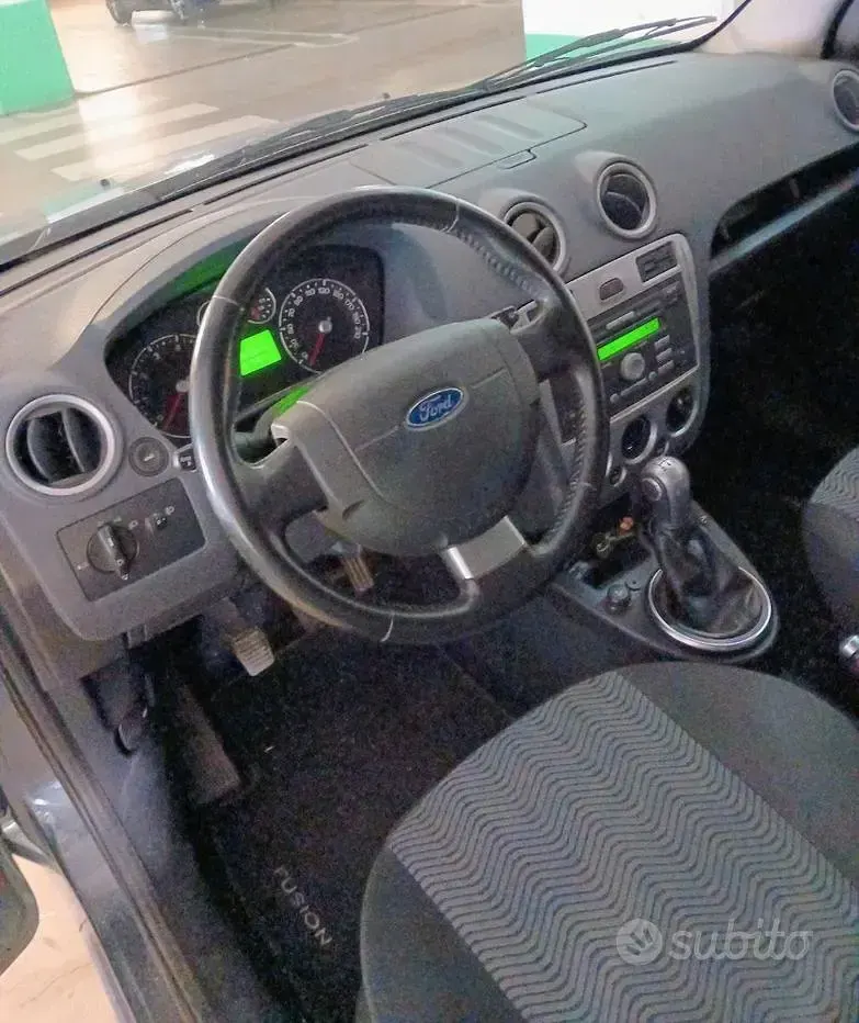 Usata Ford Fusion 80 CV (58 kW) 2009 Utilitaria
