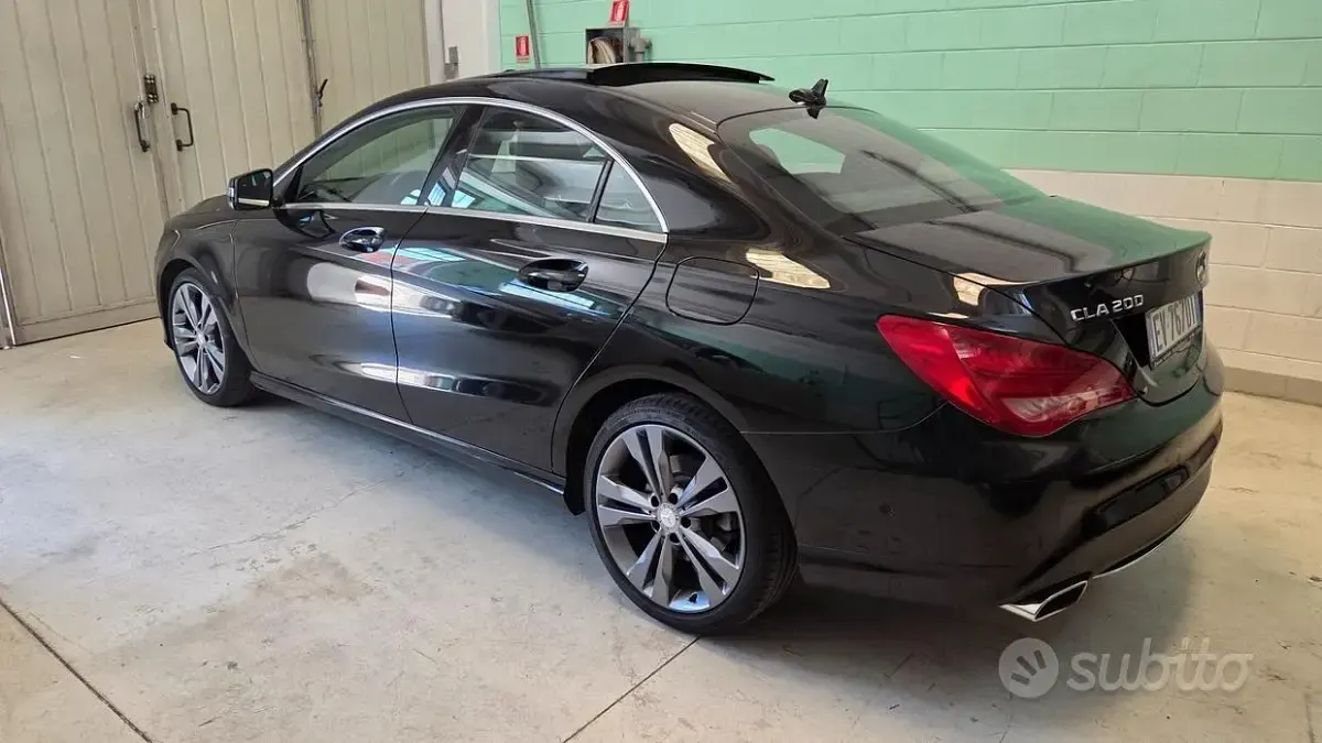 Usata Mercedes CLA200 Premium 156 CV (114 kW) 2014 Nero Berlina