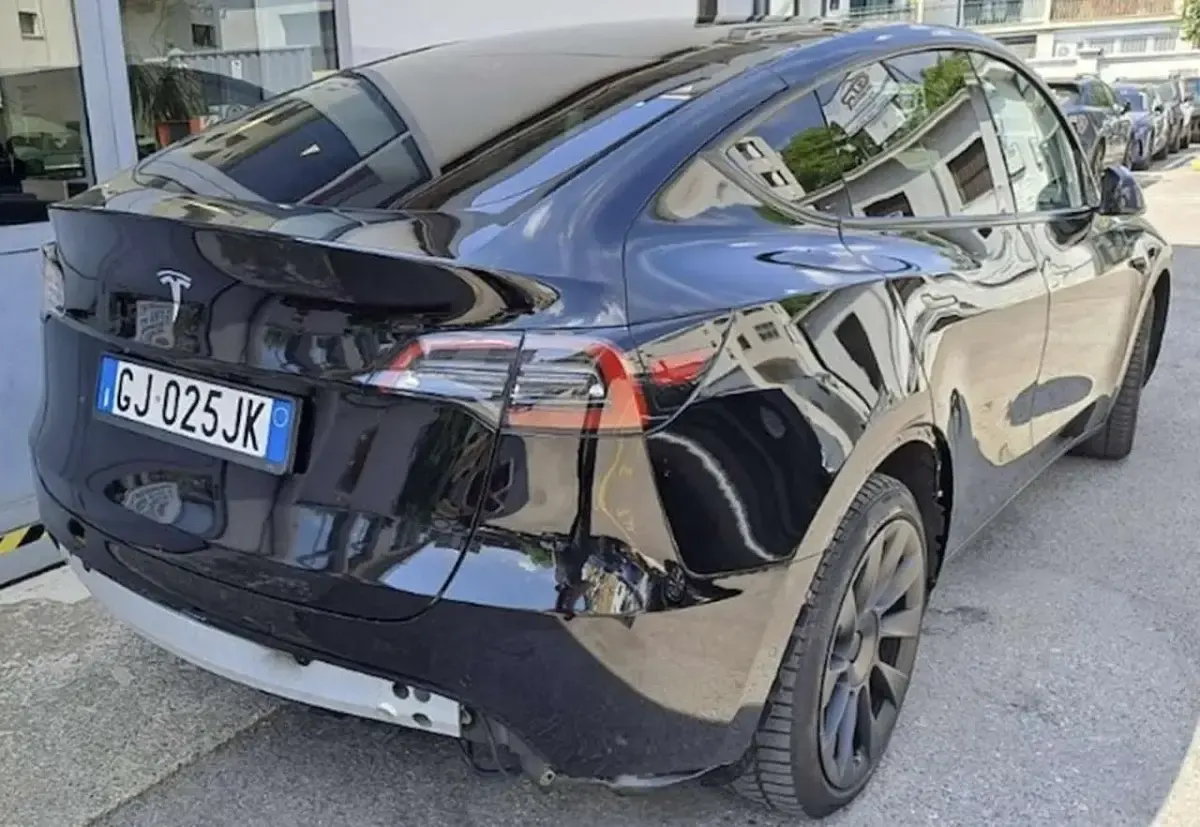 Usata Tesla Model Y 152 kW (208 CV) 2022 Nero SUV