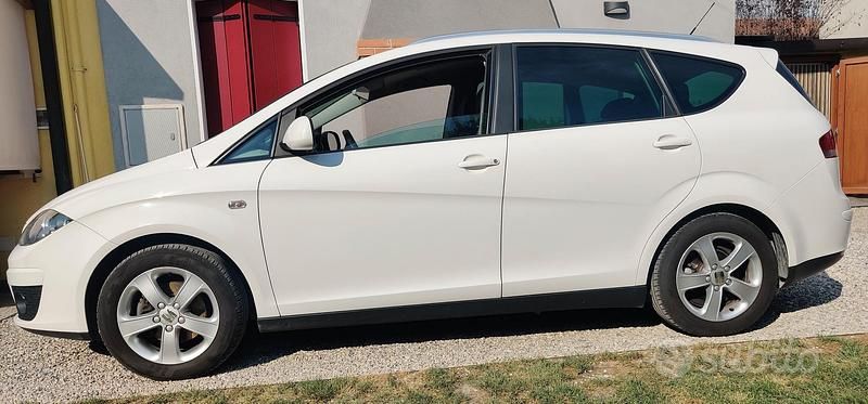 Usata Seat Altea XL Ecomotive 105 CV (77 kW) 2011 Bianco Monovolume