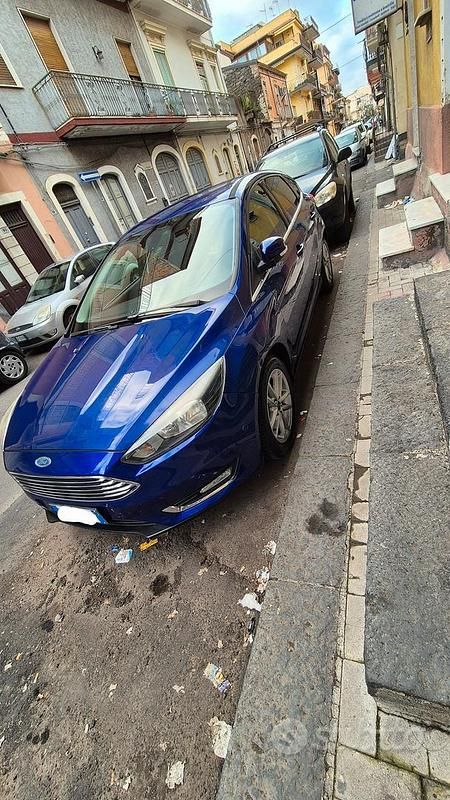 Usata Ford Focus Titanium S 120 CV (88 kW) 2014 Blu/azzurro Berlina