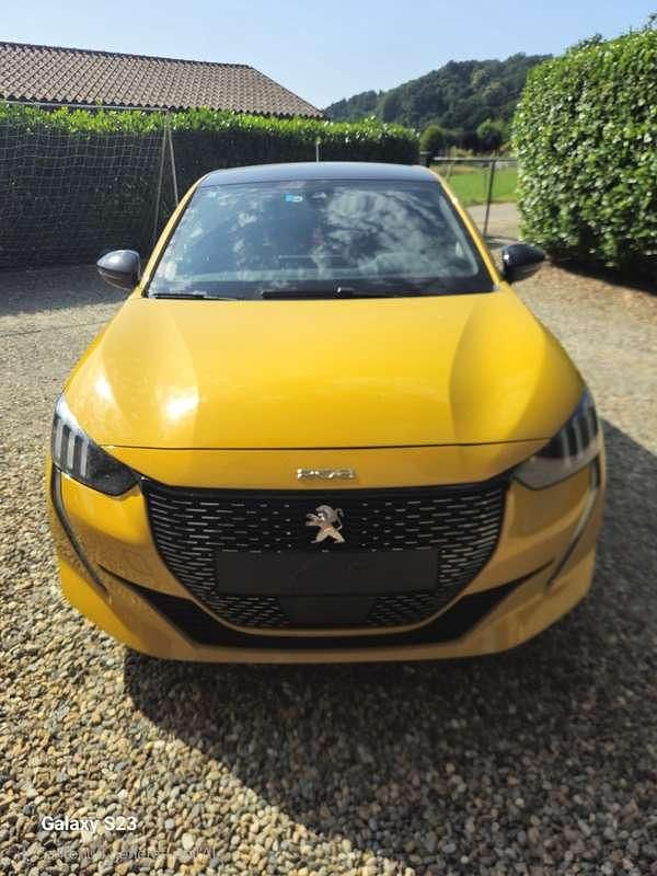 Usata Peugeot 208 GT 102 CV (75 kW) 2021 Utilitaria