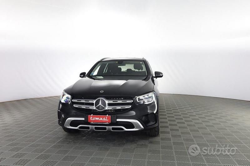 Nero Usata 2022 Mercedes GLC300e Premium SUV | 38.490 € (Buon prezzo) - Immagine 1/4