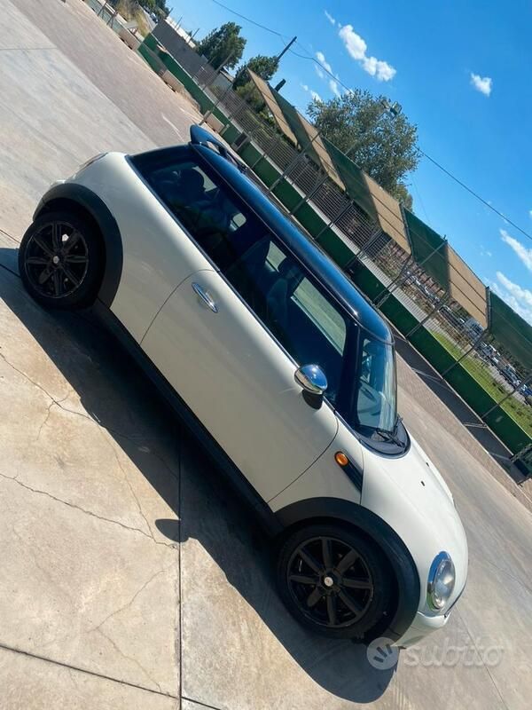 Usata Mini Cooper D 109 CV (80 kW) 2007 Utilitaria