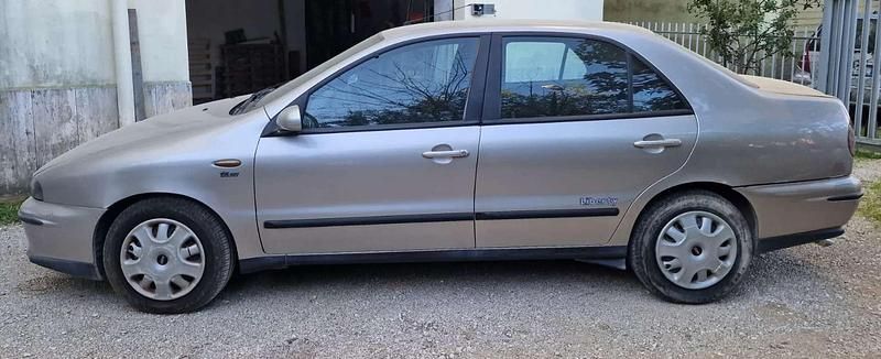 Argento Usata 1998 Fiat Marea Tre volumi | 1250 € (Buon prezzo) - Immagine 1/4