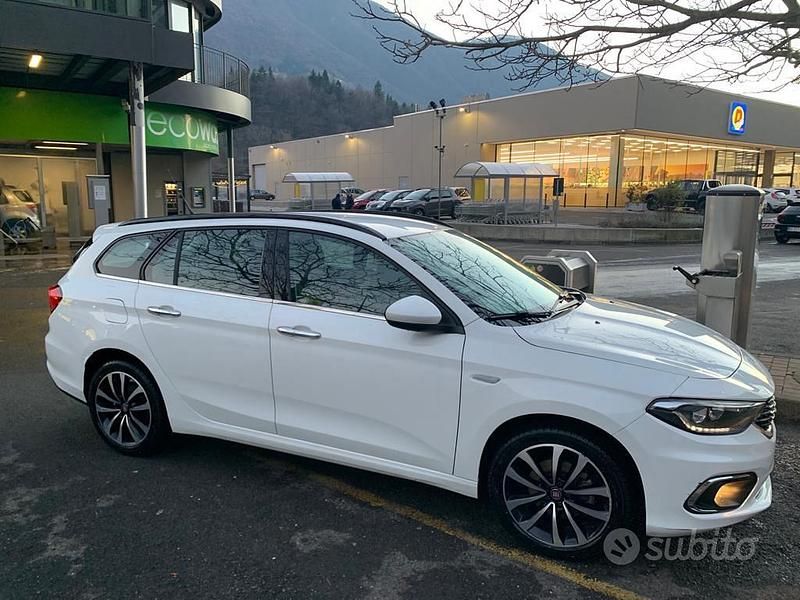 Usata Fiat Tipo 120 CV (88 kW) 2017 Bianco Station wagon