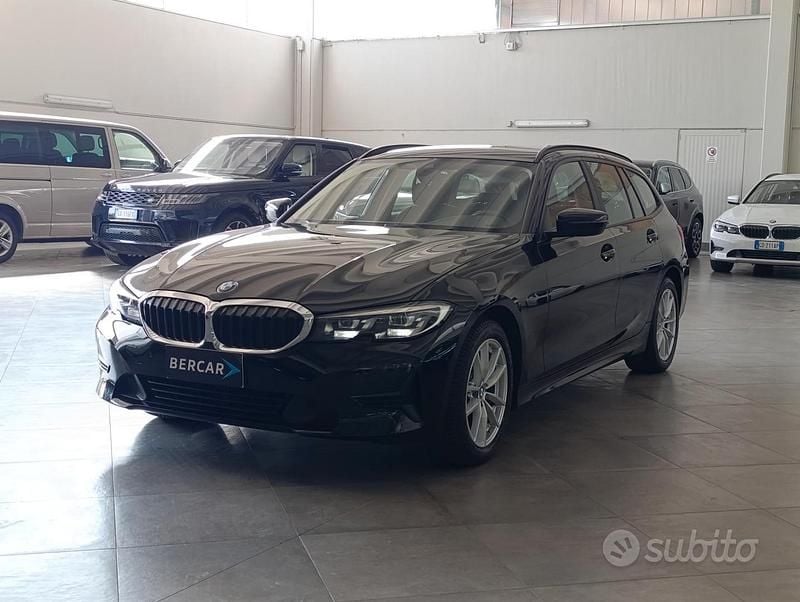 Usata BMW 320e Advantage 190 CV (139 kW) 2022 Nero Station wagon