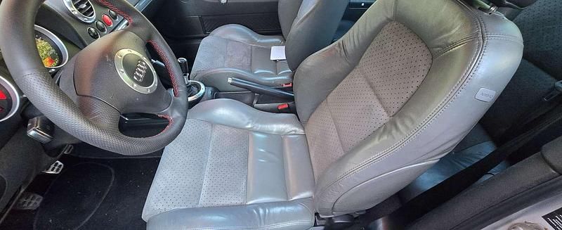 Usata Audi TT 179 CV (131 kW) 2002 Argento Coupé