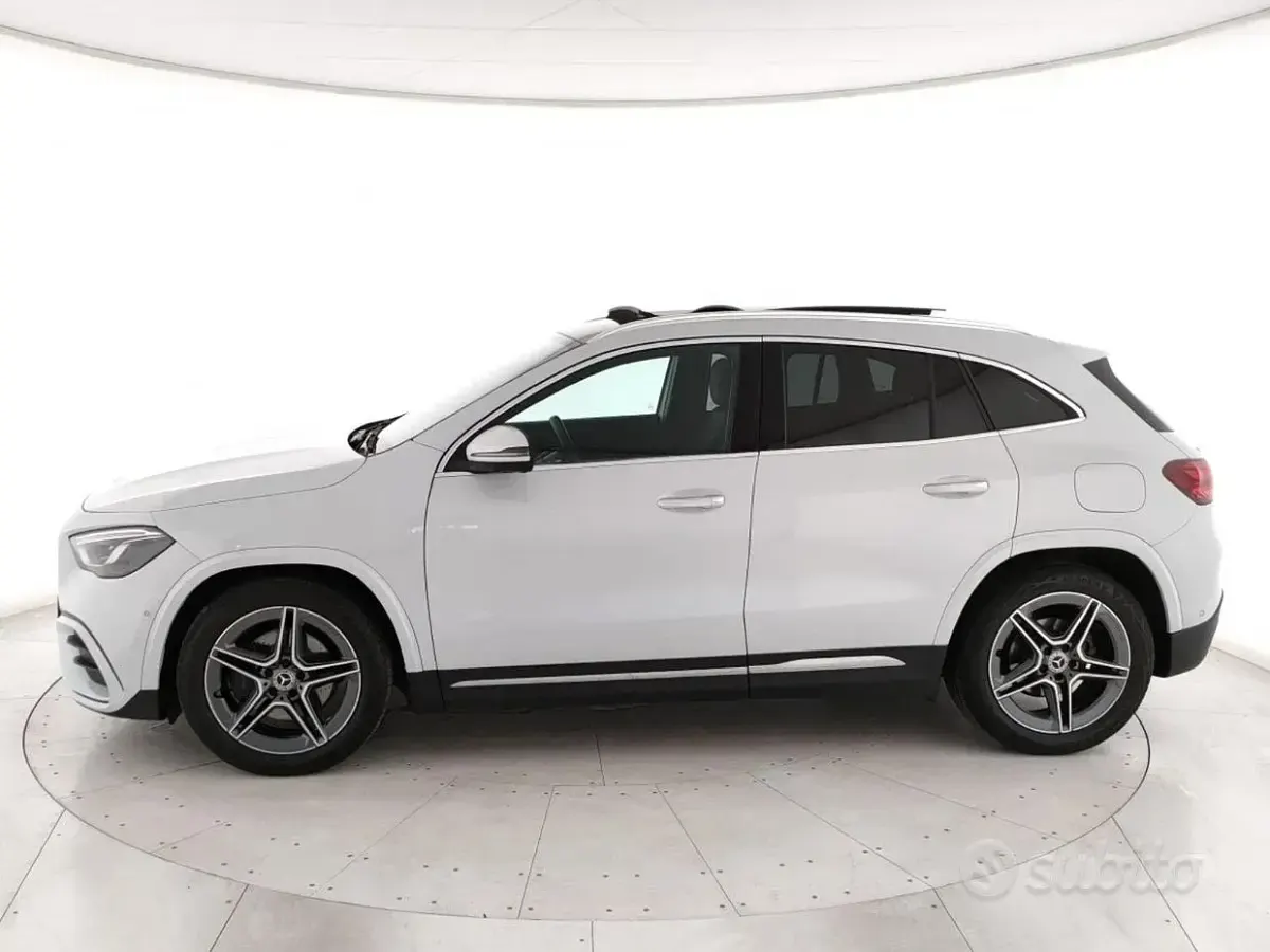 Usata Mercedes GLA200 AMG Line Premium Plus 150 CV (110 kW) 2023 Bianco SUV