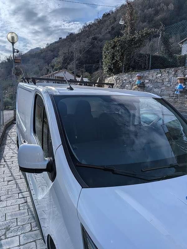 Usata Renault R3 131 CV (96 kW) 2024 Bianco Furgone
