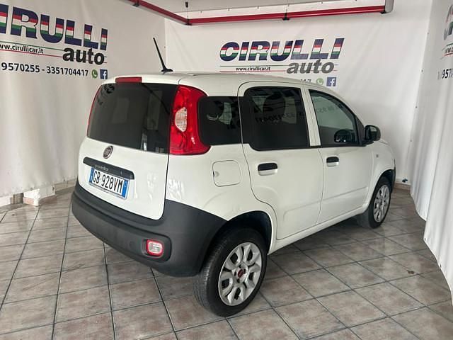 Usata Fiat Panda Pop 84 CV (61 kW) 2020 Bianco pastello Furgone