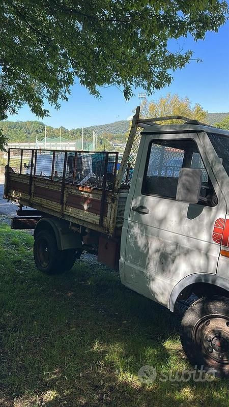 Usata Iveco Daily 75 CV (55 kW) 1993 Cabrio