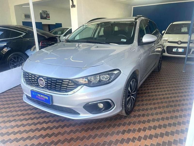 Usata Fiat Tipo Business 120 CV (88 kW) 2018 Argento Station wagon