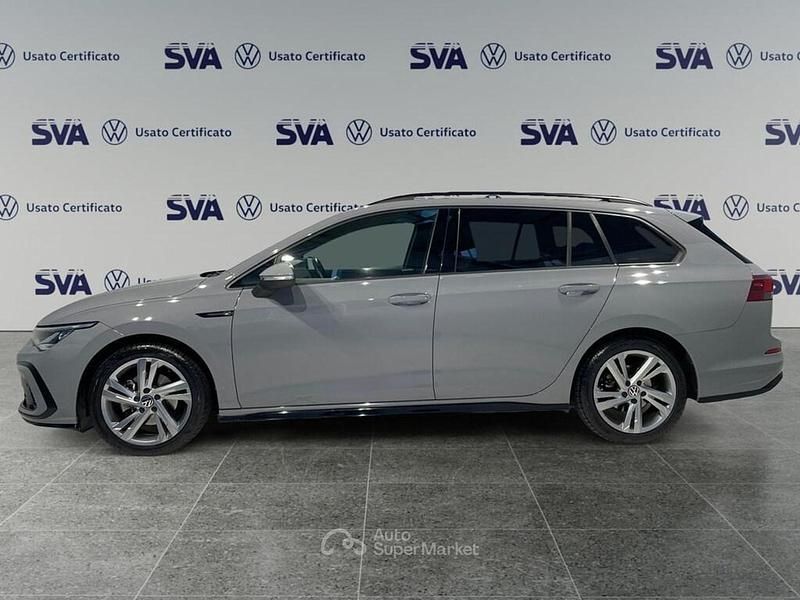 Usata VW Golf VIII R-line 131 CV (96 kW) 2023 Grigio Station wagon