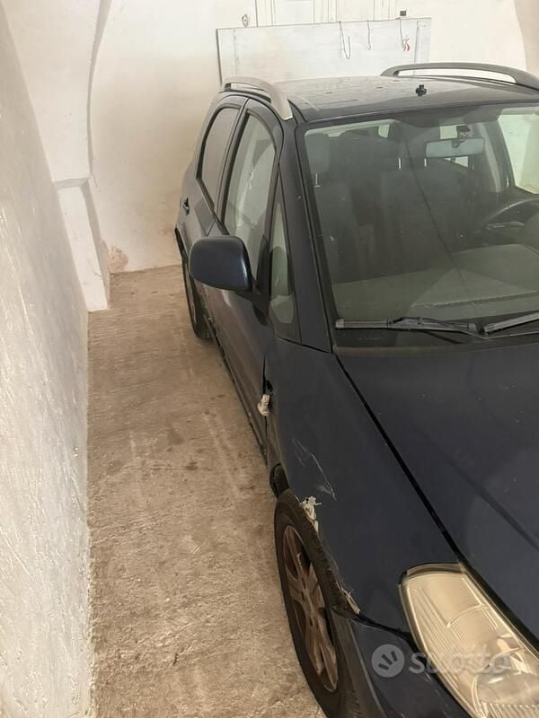 Usata Fiat Sedici 120 CV (88 kW) 2008 SUV