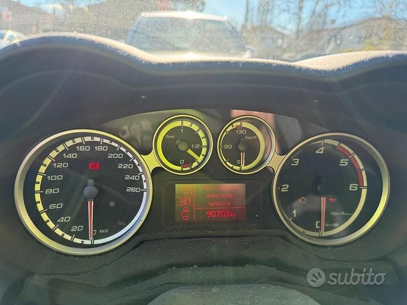 Usata Alfa Romeo MiTo Progression 85 CV (62 kW) 2015 Rosso Utilitaria