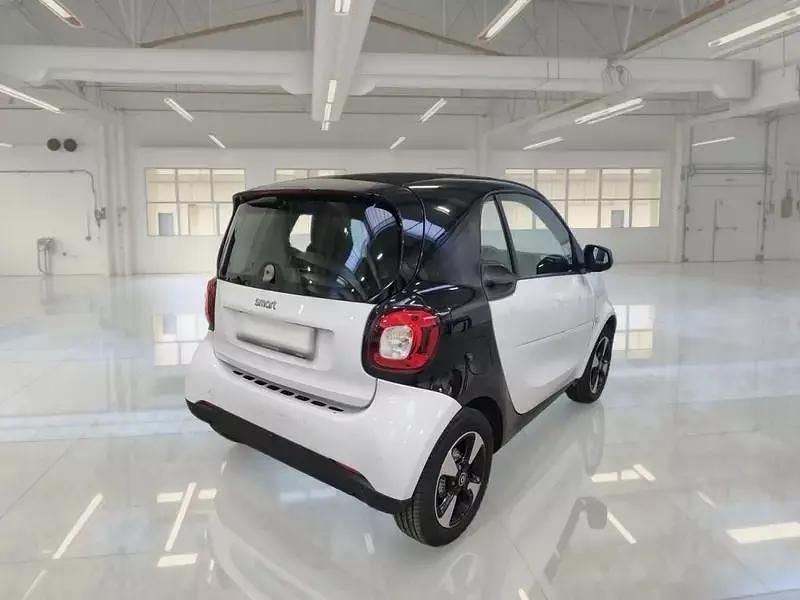 Usata Smart ForTwo Coupé Passion 41 kW (56 CV) 2020 Bianco Coupé