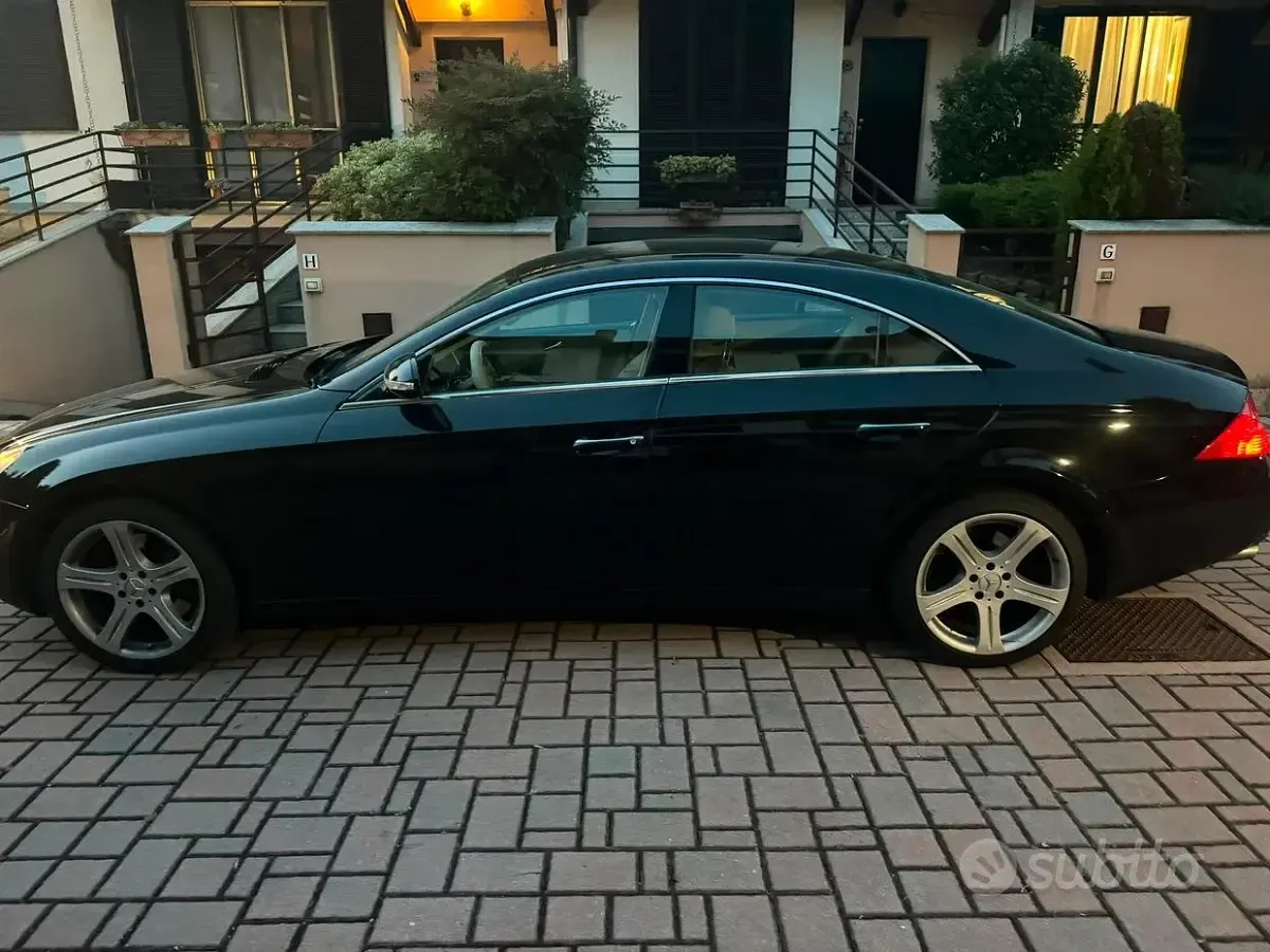Usata Mercedes CLS350 272 CV (200 kW) 2005 Coupé