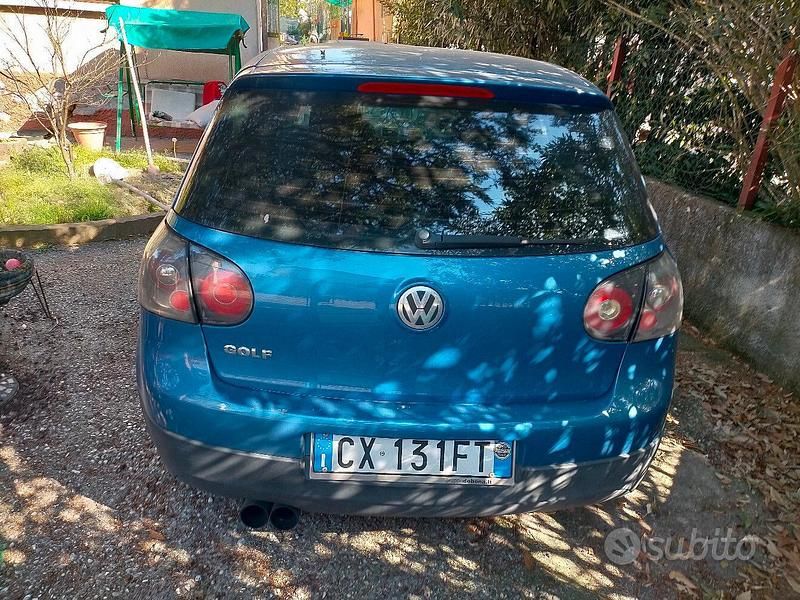 Usata VW Golf 115 CV (84 kW) 2005 Blu Coupé