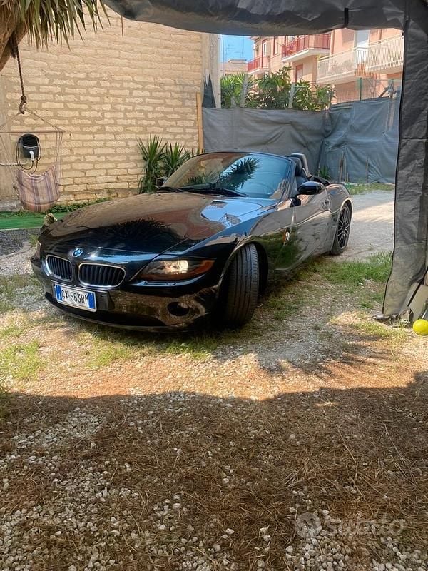 Usata BMW Z4 170 CV (125 kW) 2005 Nero Cabrio