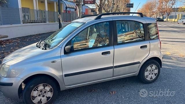 Usata Fiat Panda 54 CV (39 kW) 2006 Grigio Utilitaria