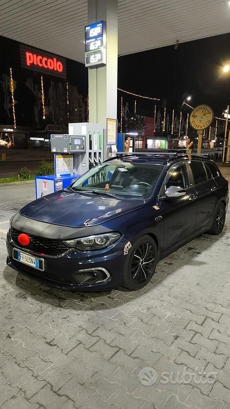 Usata Fiat Tipo Easy 120 CV (88 kW) 2018 Blu Station wagon
