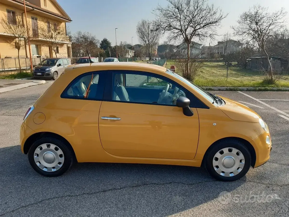 Usata Fiat 500 69 CV (50 kW) 2014 Giallo Utilitaria