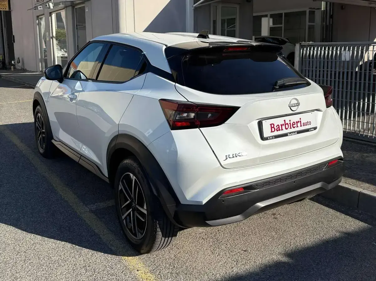 Usata Nissan Juke N-Connecta 114 CV (83 kW) 2024 Pearl white SUV
