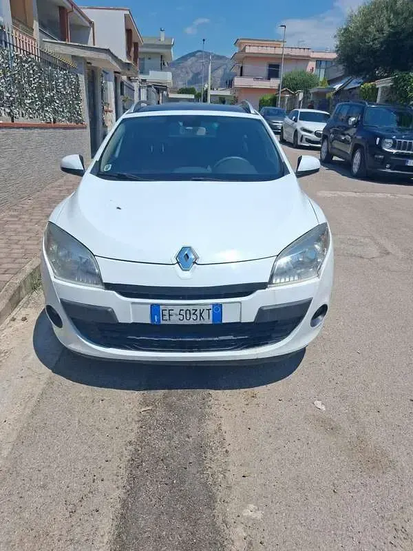 Usata Renault Mégane III Dynamique 82 CV (60 kW) 2010 Berlina