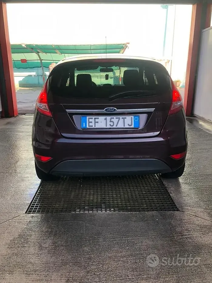 Usata Ford Fiesta 73 CV (53 kW) 2011 Utilitaria