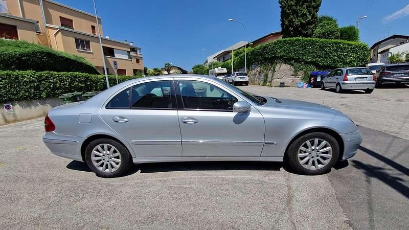 Usata Mercedes E220 Elegance 170 CV (125 kW) 2008 Berlina