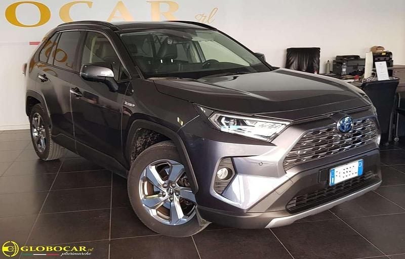 Usata Toyota RAV4 Lounge 222 CV (163 kW) 2019 Grigio SUV