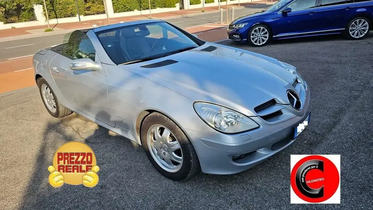 Usata Mercedes SLK200 163 CV (119 kW) 2006 Argento Cabrio