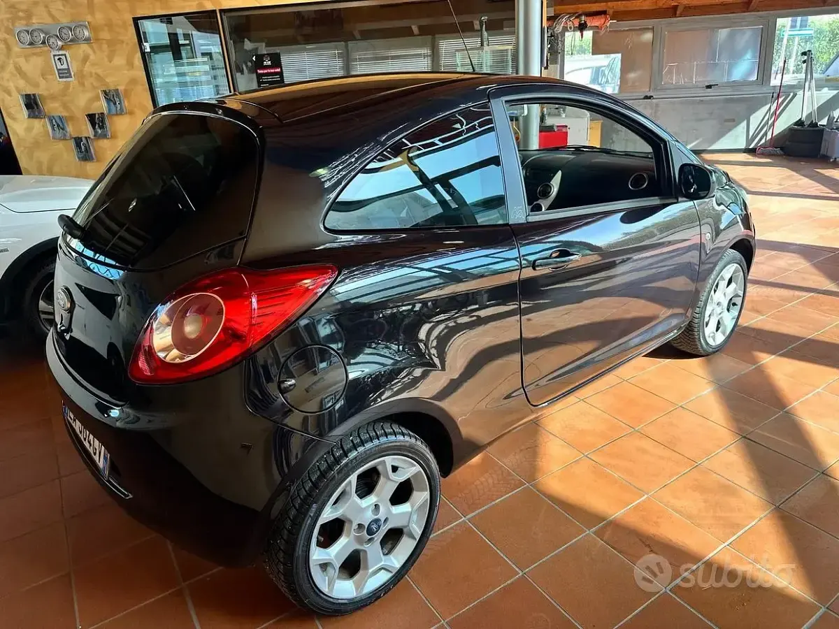 Usata Ford Ka Titanium 75 CV (55 kW) 2010 Nero Utilitaria