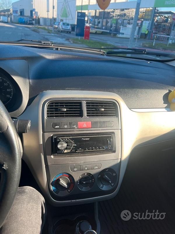 Usata Fiat Grande Punto 2006 Utilitaria