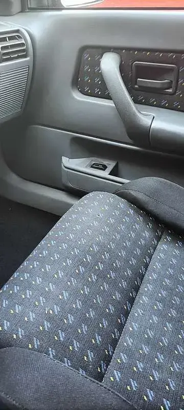 Usata Renault Clio 135 CV (99 kW) 1992 Utilitaria