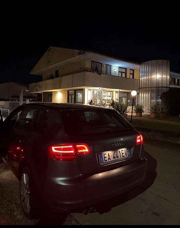 Usata Audi A3 Ambition 105 CV (77 kW) 2010 Utilitaria
