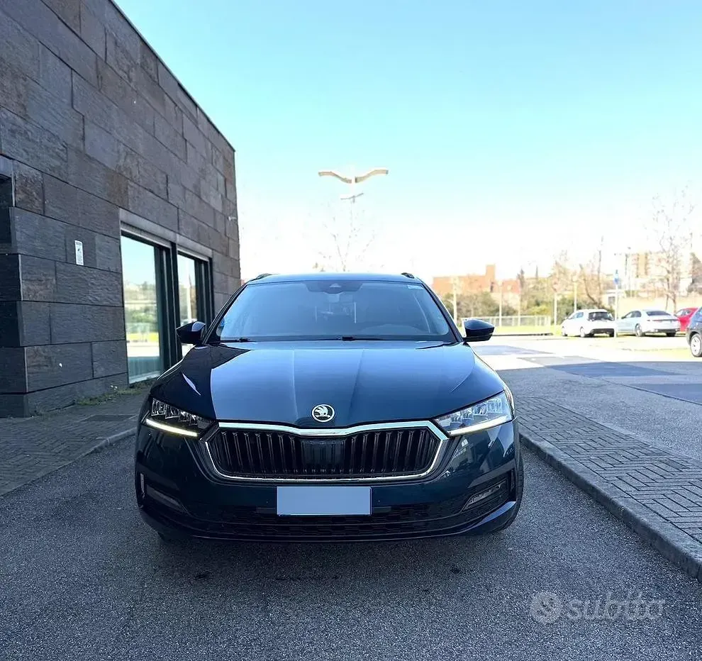 Usata Skoda Octavia G-TEC Ambition 131 CV (96 kW) 2021 Verde Station wagon