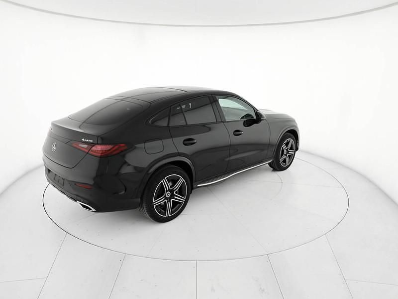 Nuova Mercedes GLC300 Advanced 333 CV (244 kW) 2026 Nero Coupé
