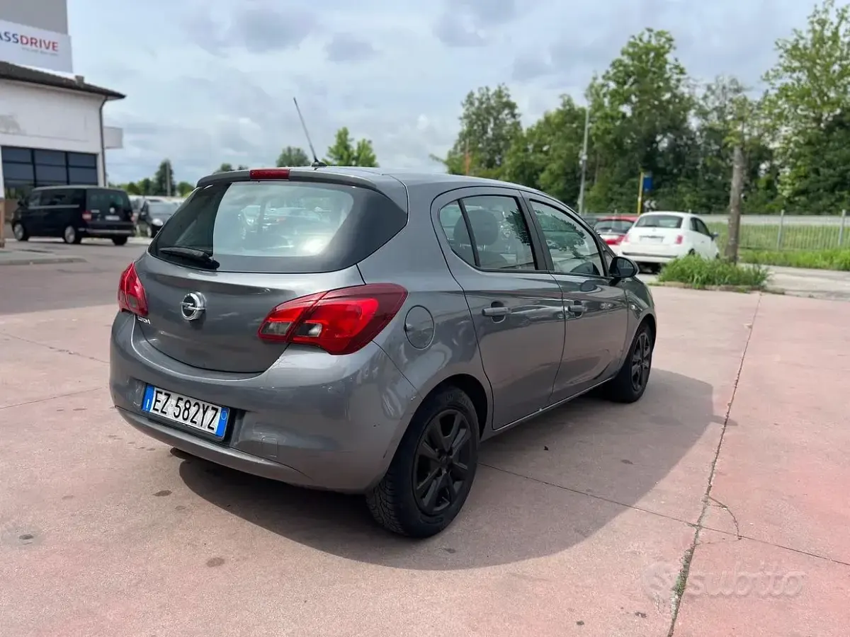 Usata Opel Corsa 85 CV (62 kW) 2015 Grigio Utilitaria
