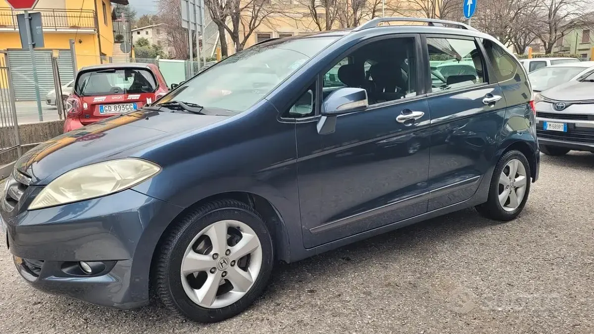 Usata Honda FR-V Executive 140 CV (102 kW) 2007 Blu Monovolume