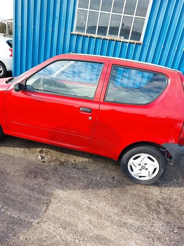 Usata Fiat 600 54 CV (39 kW) 2007 Utilitaria