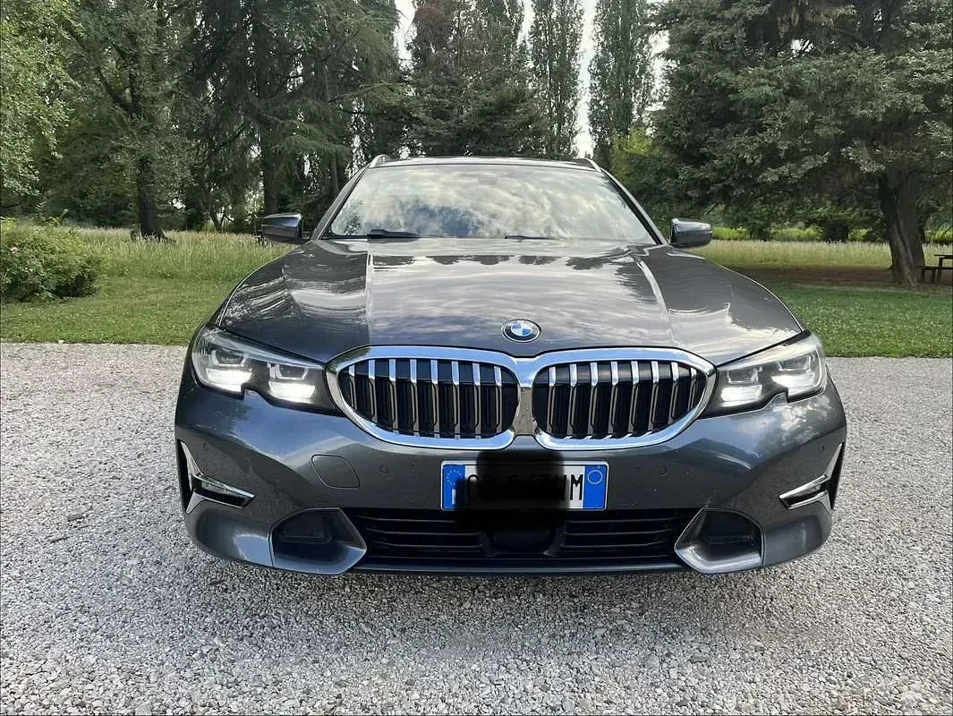 Usata BMW 320 Luxury Line 190 CV (139 kW) 2021 Station wagon