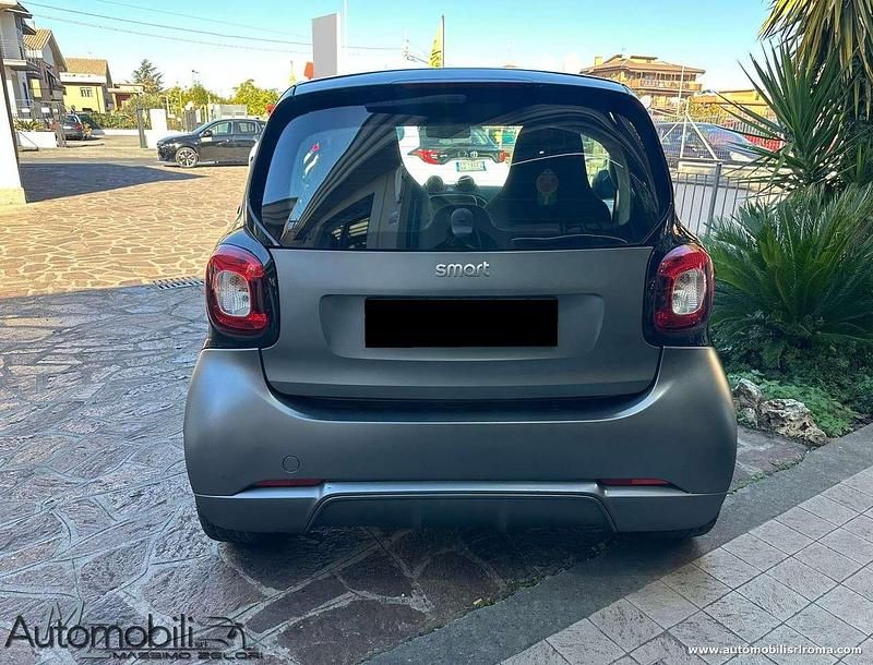 Usata Smart ForTwo Coupé Superpassion 71 CV (52 kW) 2019 Grigio Utilitaria