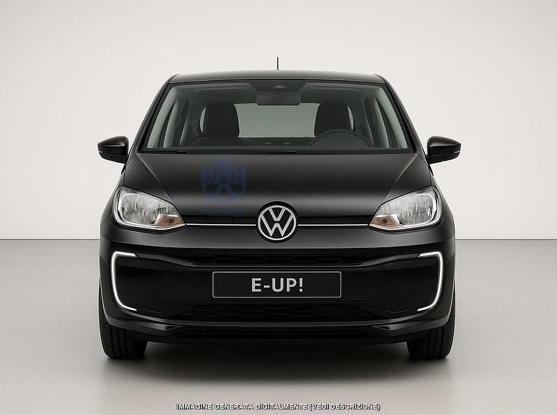 Usata VW e-up! Style 61 kW (83 CV) 2022 Nero Utilitaria