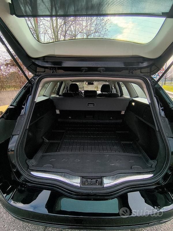 Usata Ford Mondeo 150 CV (110 kW) 2015 Nero Station wagon